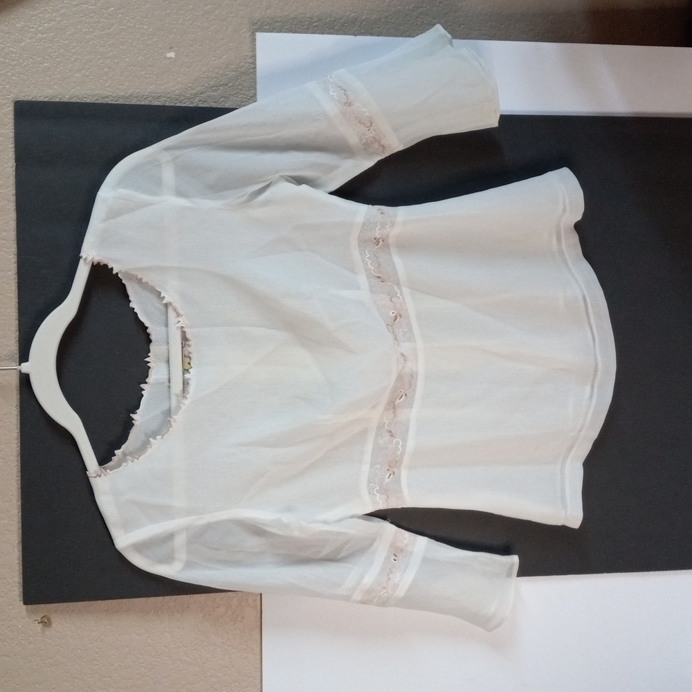 Sifa Fashion Vtg Ivory Sheer Top